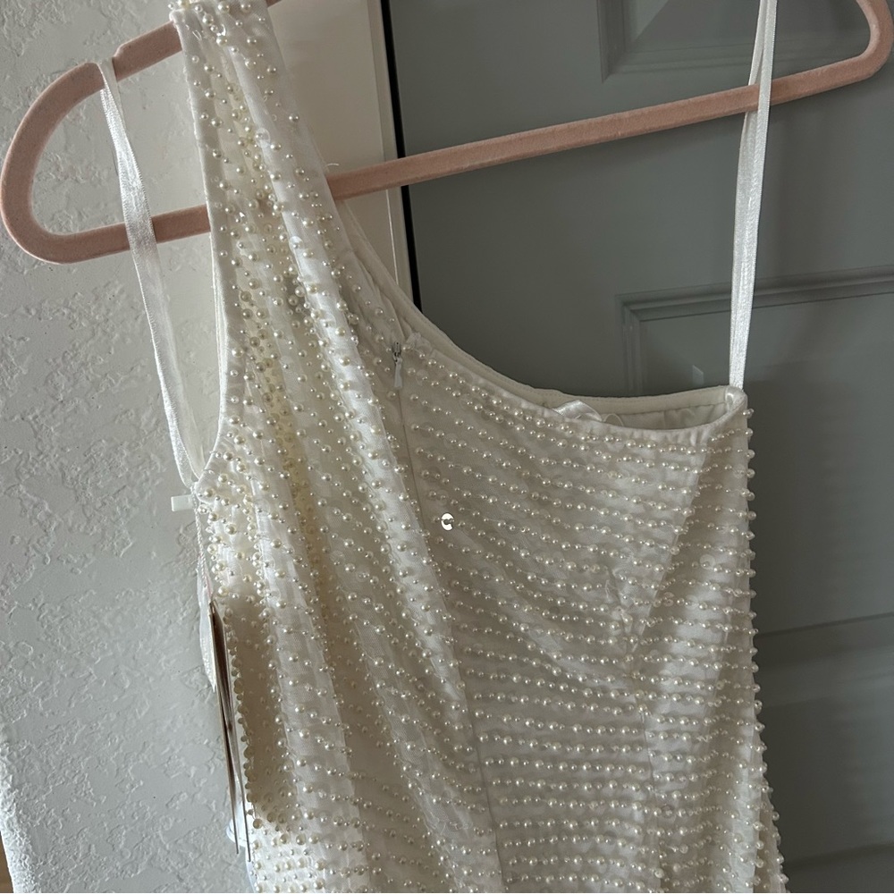 NWT Mac Duggal 93741 Pearl Sequin One Shoulder Asymmetrical White Midi Gown - Picture 8 of 9
